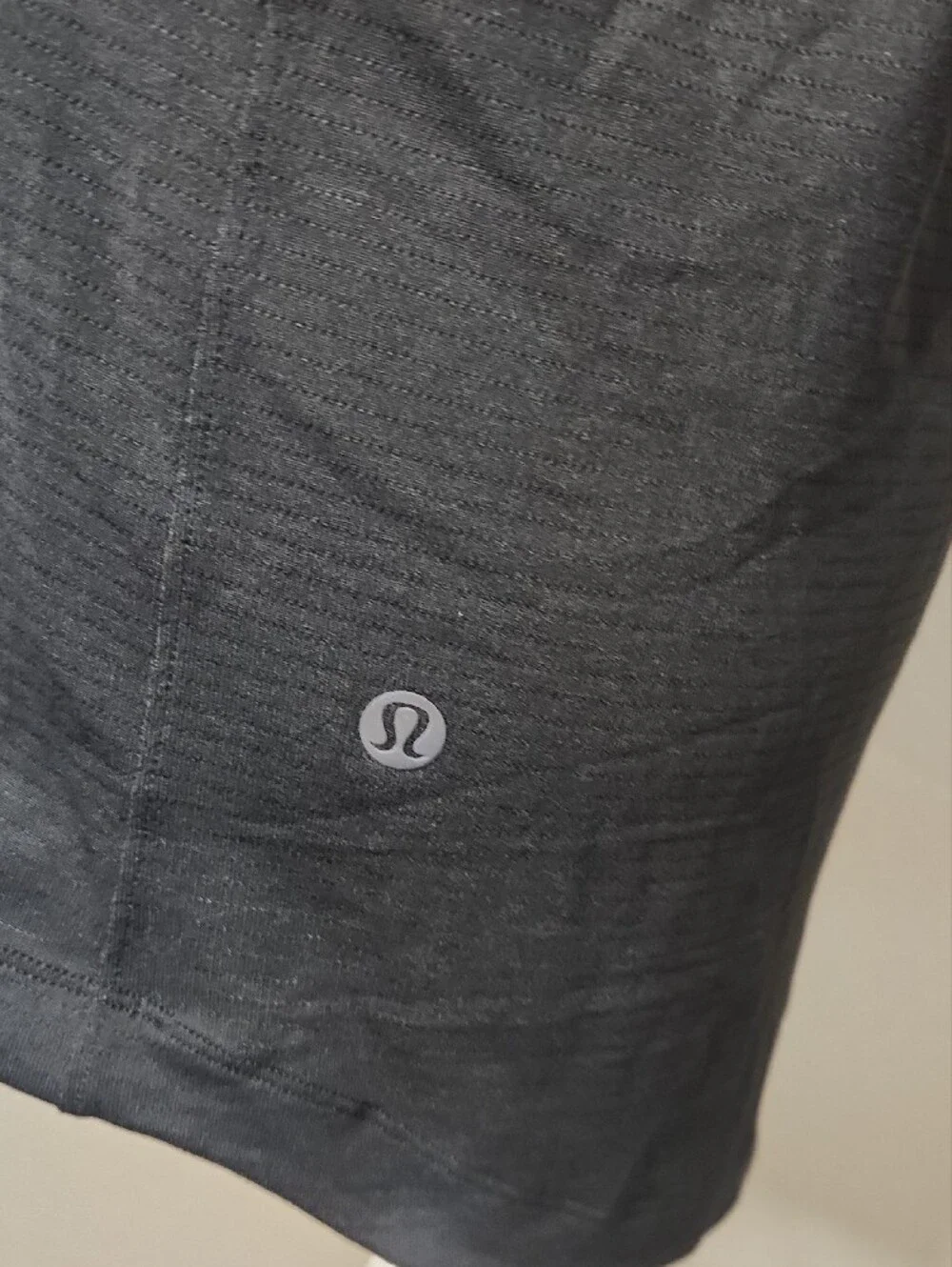 Lululemon Women's Black Crew Neck Short Sleeve High Low Top